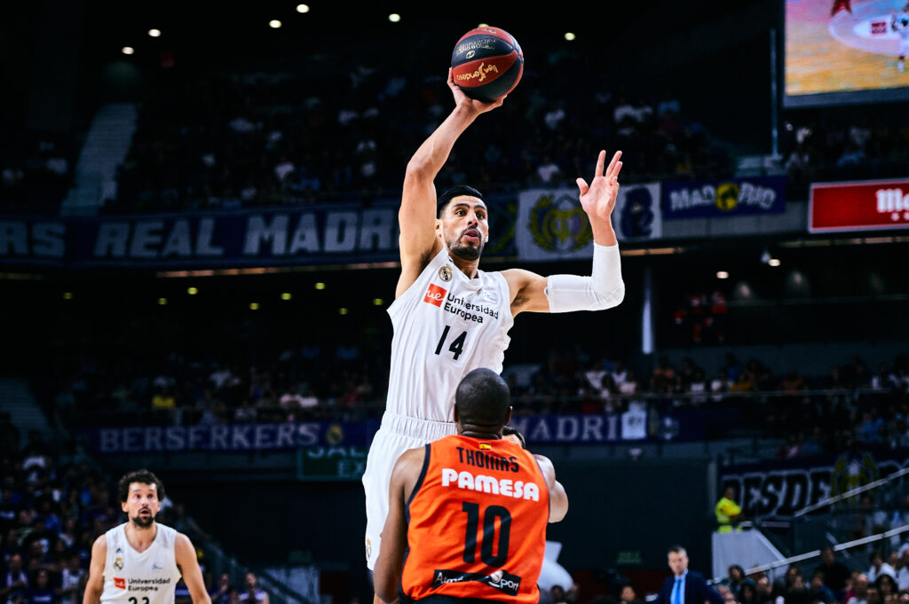 Real Madrid v Valencia - Liga ACB Semi-Final Play Off