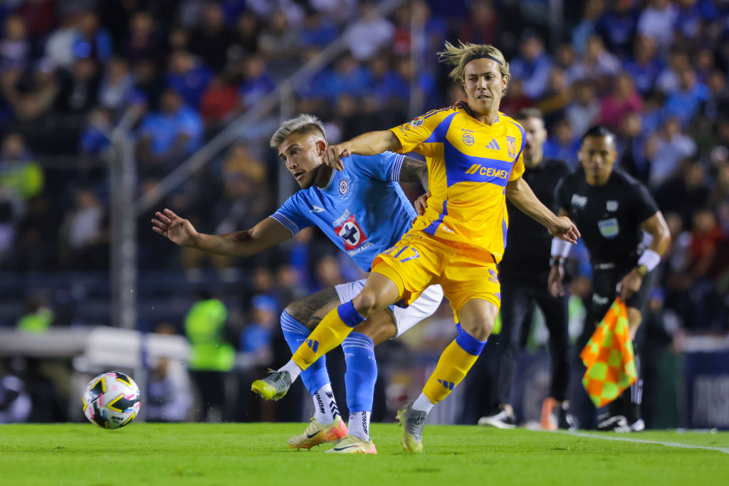 Cruz Azul v Tigres UANL - Torneo Apertura 2024 Liga MX