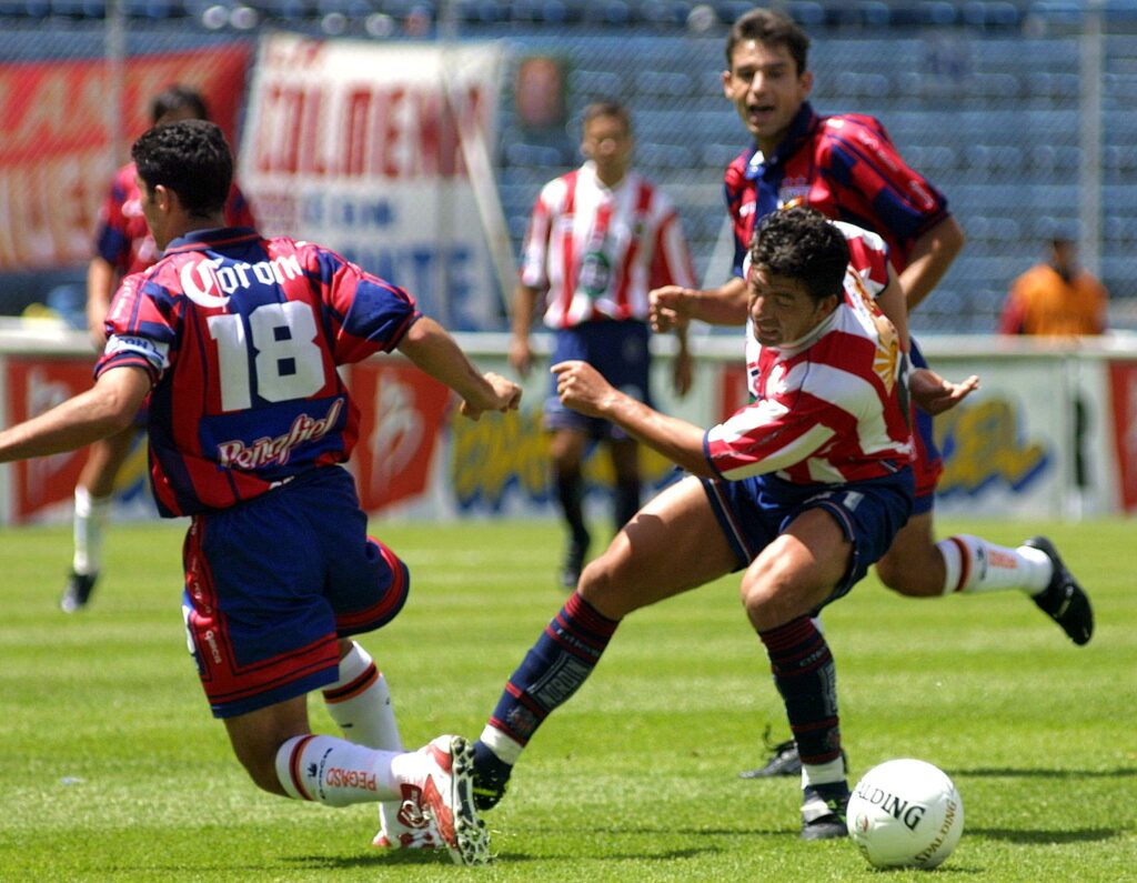 Alberto Coyote of the las Chivas dal Guadalajara,