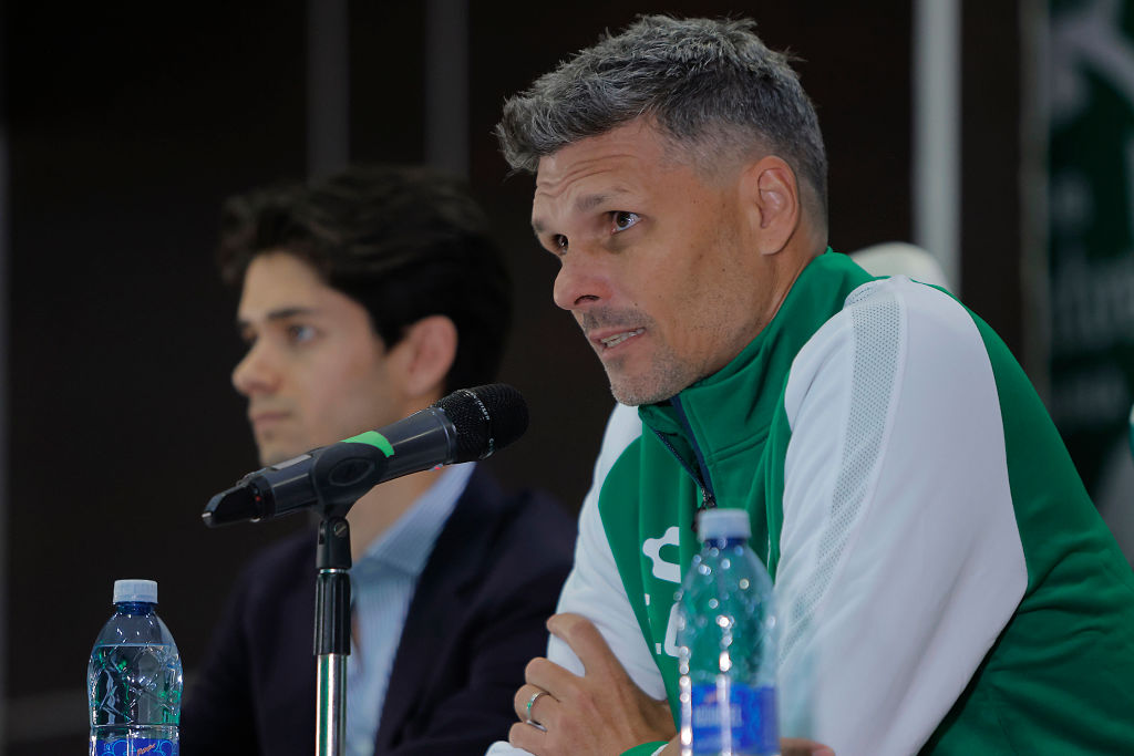 Santos Laguna Unveils Fernando 'Tano' Ortiz As New Coach