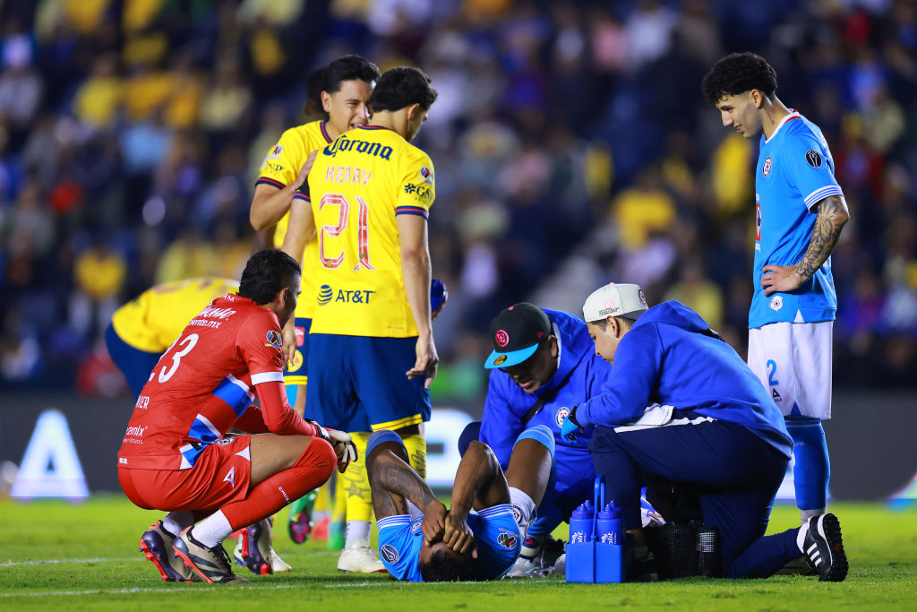 America v Cruz Azul - Playoffs Torneo Apertura 2024 Liga MX