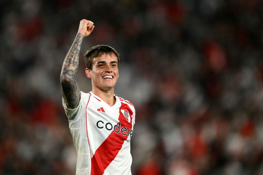 FBL-LIBERTADORES-RIVER-COLOCOLO