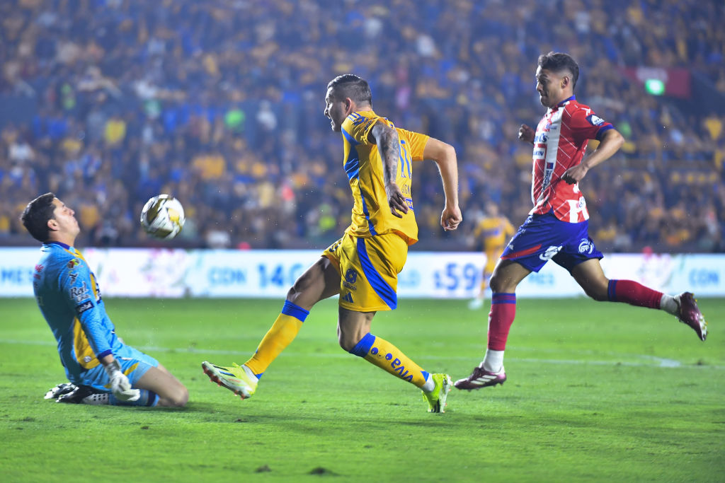 Tigres UANL v Atletico San Luis - Playoffs Torneo Apertura 2024 Liga MX