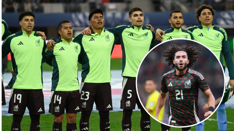 ZAPOPAN, MEXICO - OCTOBER 15: César Huerta #21 of Mexico celebrates scoring during the second half against the United States at Akron Stadium on Oc...