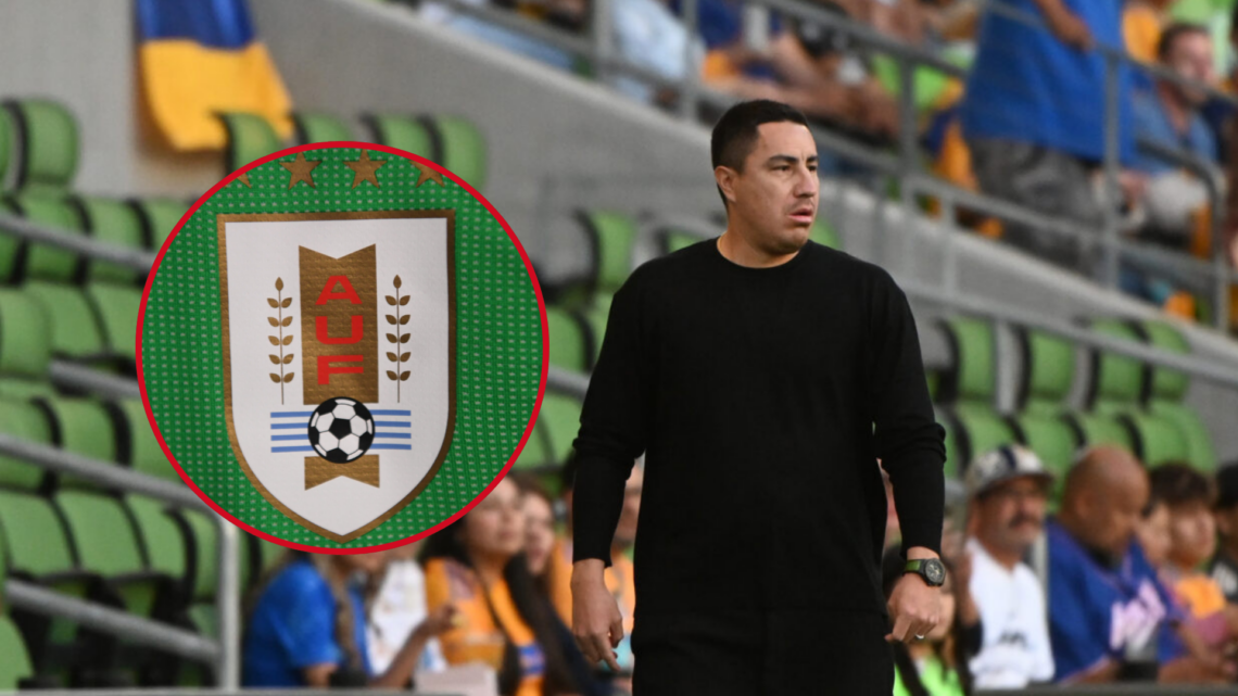 In the main image, Efrain Juarez, Pumas UNAM's coach. In the circle, the Uruguay national team crest.
