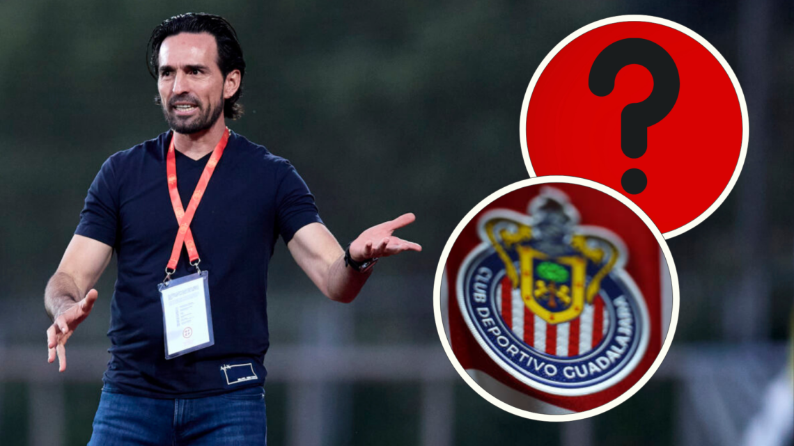 Gerardo Espinoza Head Coach of Guadalajara with an insert of the Guadalajara crest and a question mark because the doubts about the injured player....