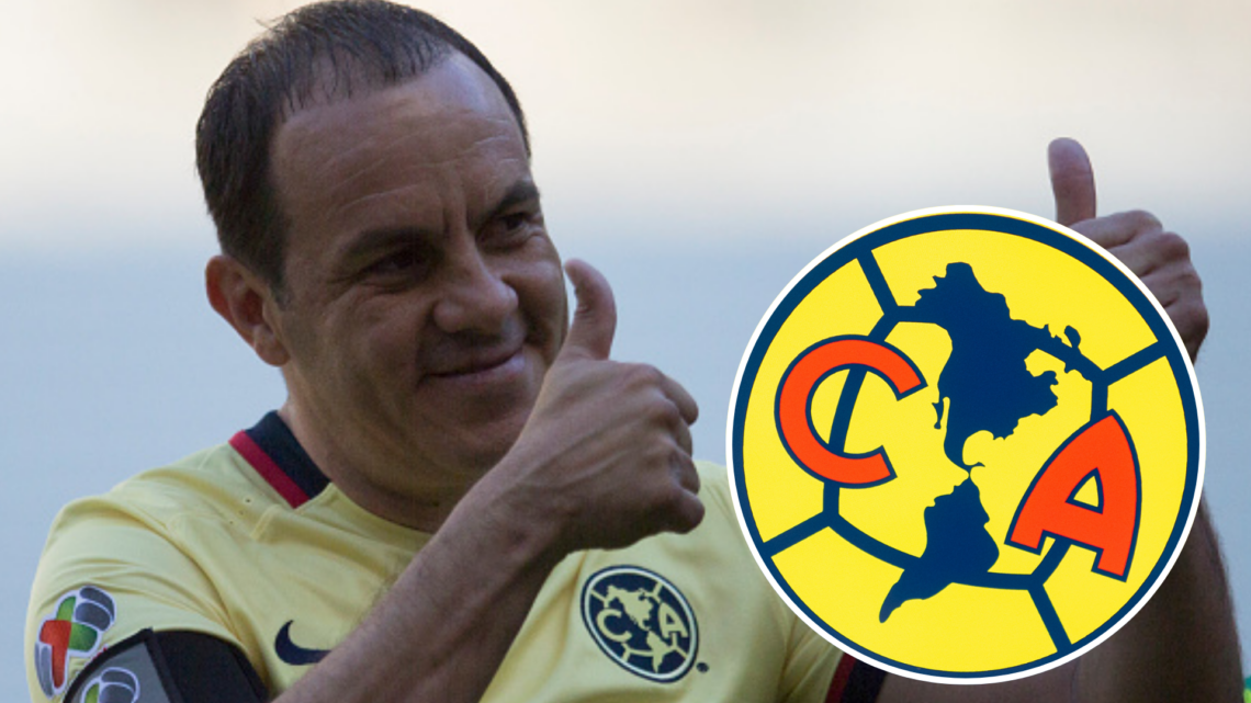 MEXICO CITY, MEXICO - MARCH 05: Cuauhtemoc Blanco of America greets fans prior the 9th round match between America and Morelia as part of the Claus...