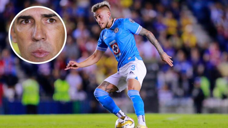 Gonzalo Piovi of Cruz Azul drives the ball during the semifinal second leg match between Cruz Azul and America as part of the Torneo Apertura 2024 ...
