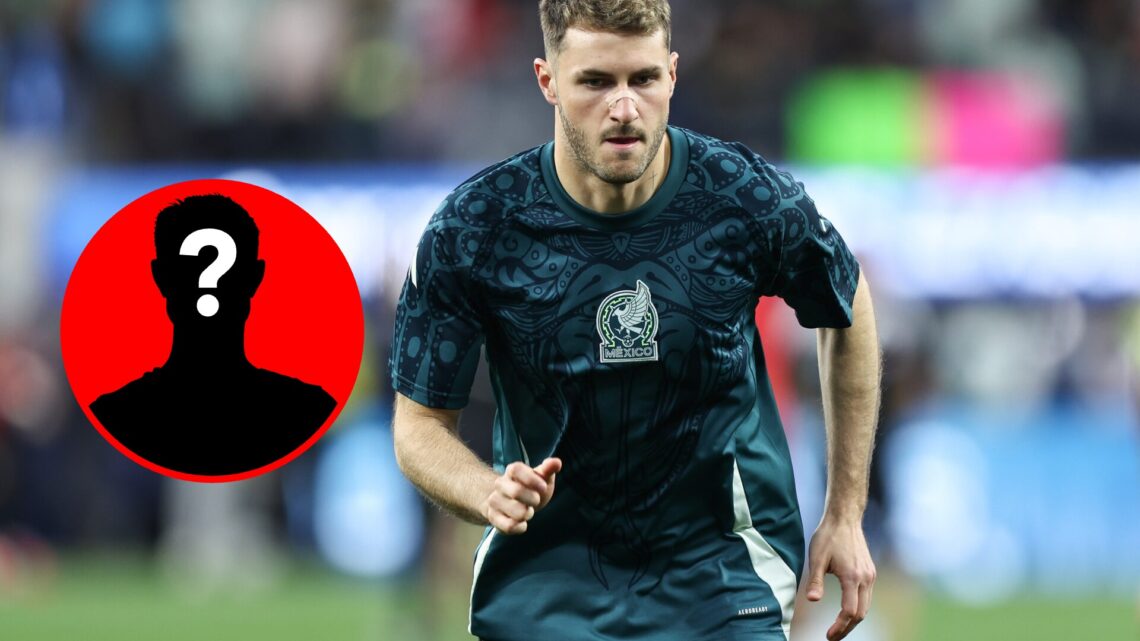 Santiago Giménez, futbolista del AC Milan.