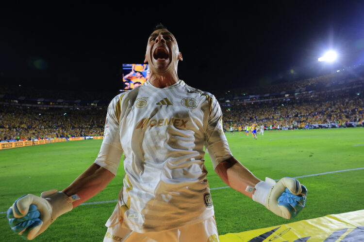 Photo by Alfredo Lopez/Jam Media/Getty Images