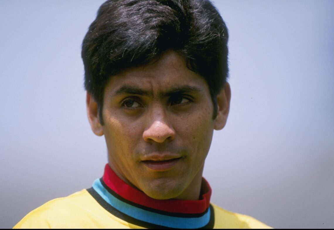 5 May 1996: Jorge Campos of the Los Angeles Galaxy during the Galaxy 3-1 MLS win over the D.C. United at the Rose Bowl in Pasadena, California.