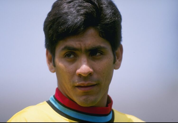 5 May 1996: Jorge Campos of the Los Angeles Galaxy during the Galaxy 3-1 MLS win over the D.C. United at the Rose Bowl in Pasadena, California.