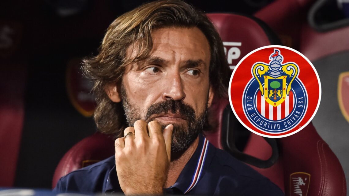 Andrea Pirlo, leyenda del fútbol italiano, y el escudo de Chivas, equipo de la Liga MX.